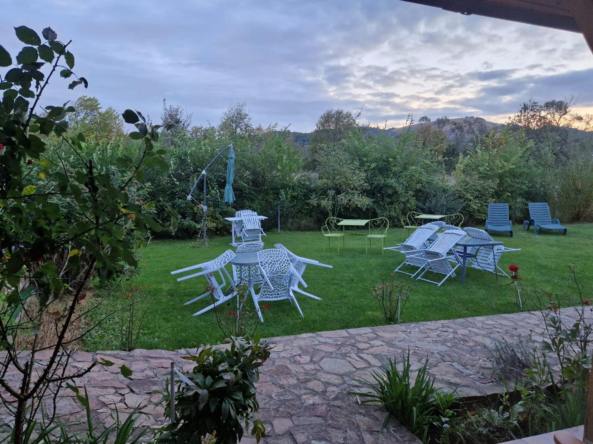 Pensiunea Poezii Alese Valea Drăganului Exterior foto